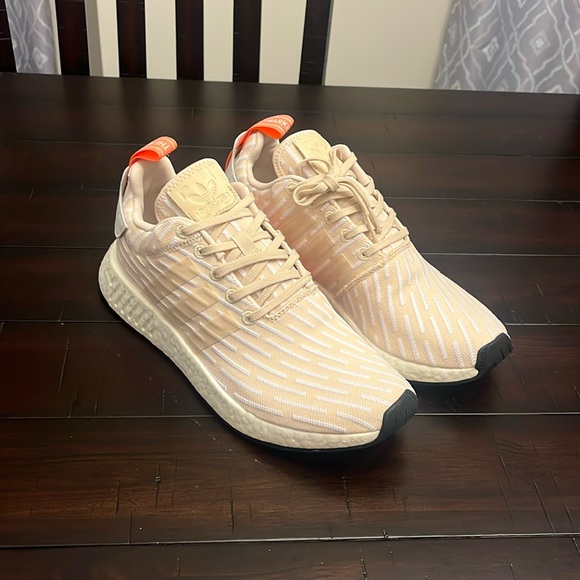 Adidas NMD_R2 NMD Shoes Sneakers new Boost BA7260 chalk Women’s Size 9.5